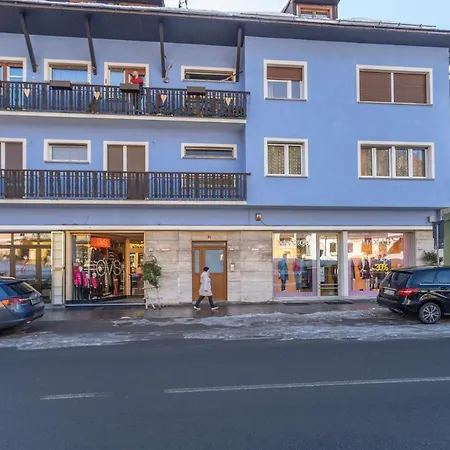 Penthouse Vista Monte Priesnig * تارفيسيو