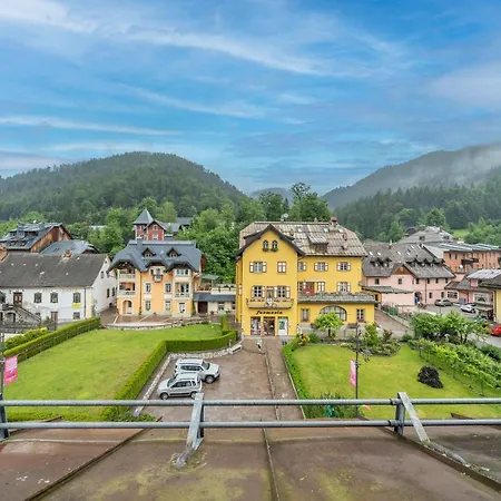 Guesthost - Penthouse Vista Monte Priesnig Apartamento