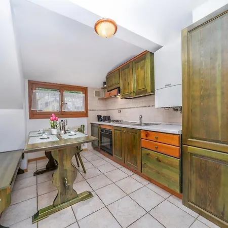 Penthouse Vista Monte Priesnig شقة تارفيسيو