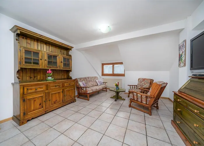 Guesthost - Penthouse Vista Monte Priesnig Appartamento Tarvisio